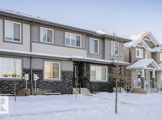 1537 Sandstone Blvd, Strathcona County, AB T8H0S3