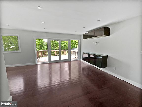 4th image of 6800 Capstan Dr