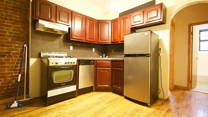 Rented by Nooklyn NYC LLC | media 1