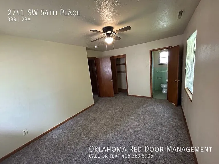 2741 SW 54th Pl — Photo 5