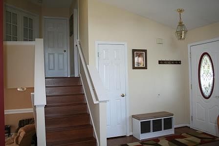 5th image of 268 Riverwood Dr