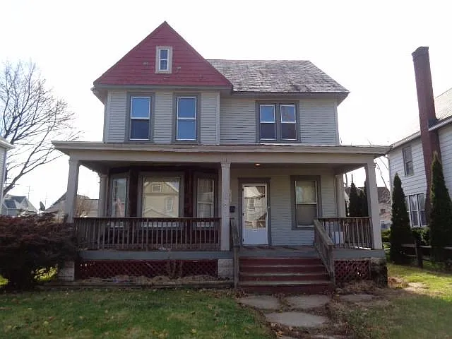 1808 E 44th St photo 1