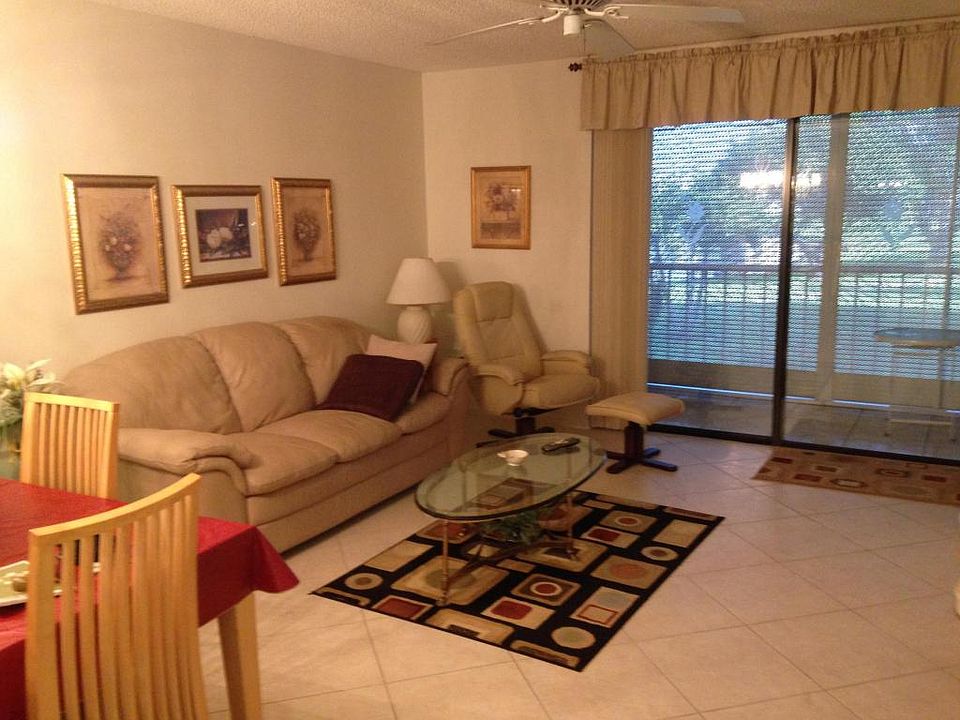 Living room.jpg