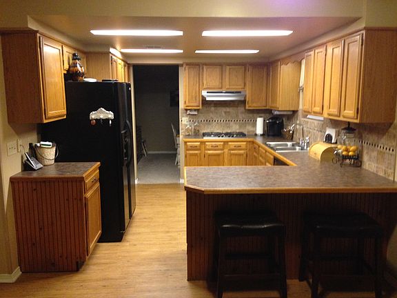4th image of 308 Thomas Dr