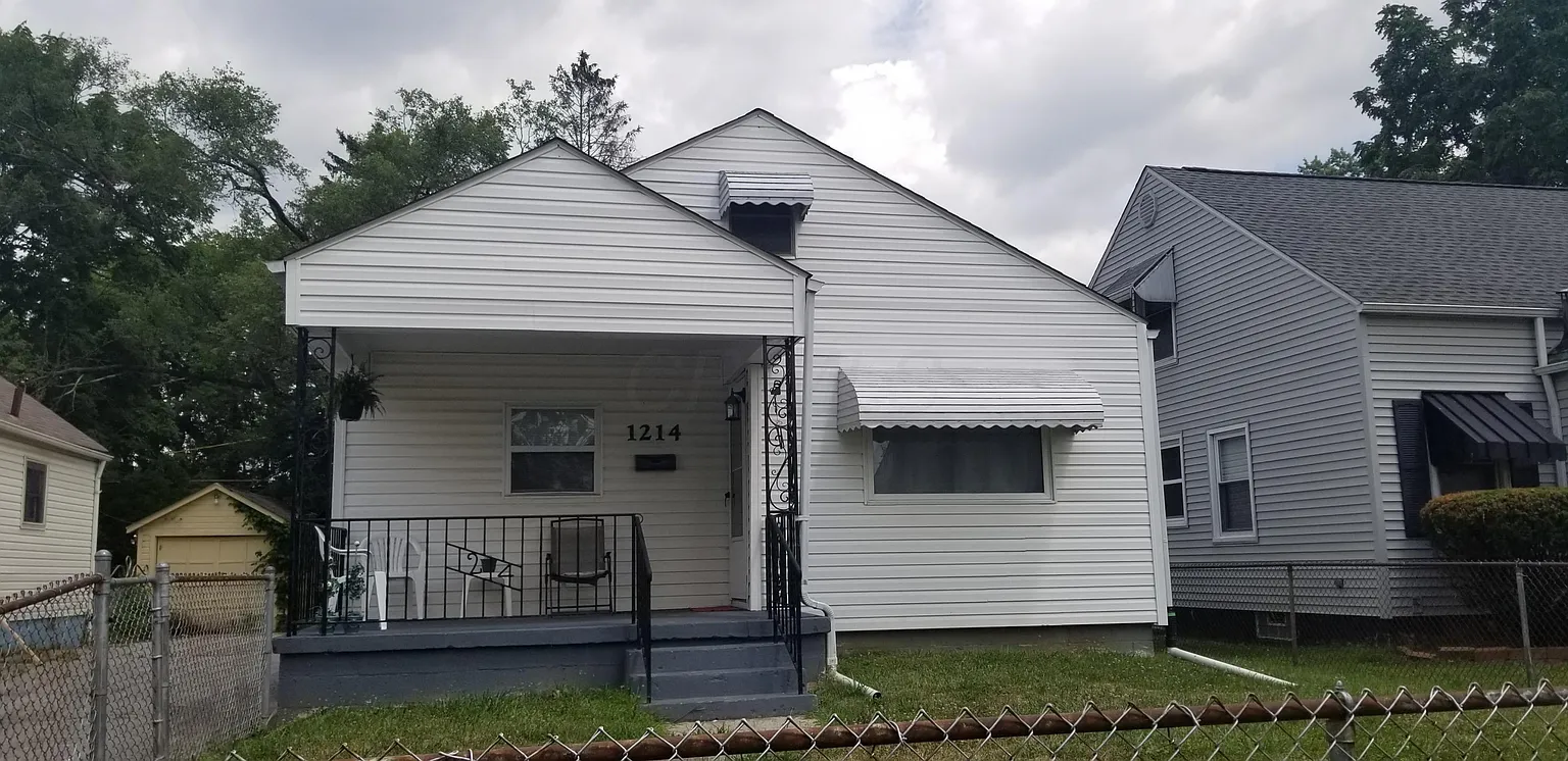 1214 Loretta Ave photo 1