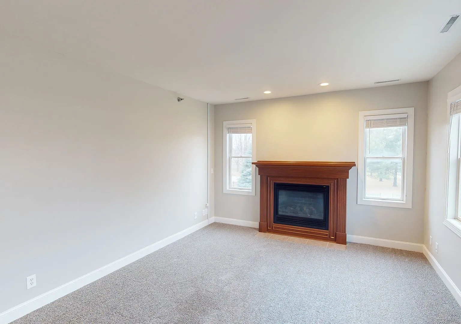 2803 Heathrow Drive — Photo 4