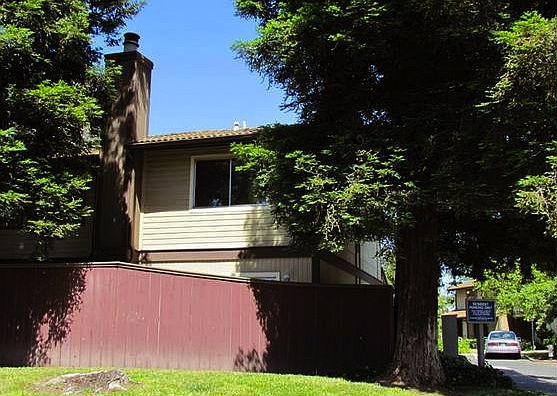 2nd image of 338 Tabor Ave