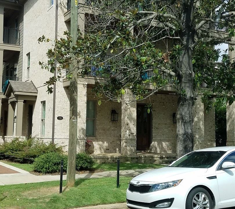 1st image of 712 12th St APT 4