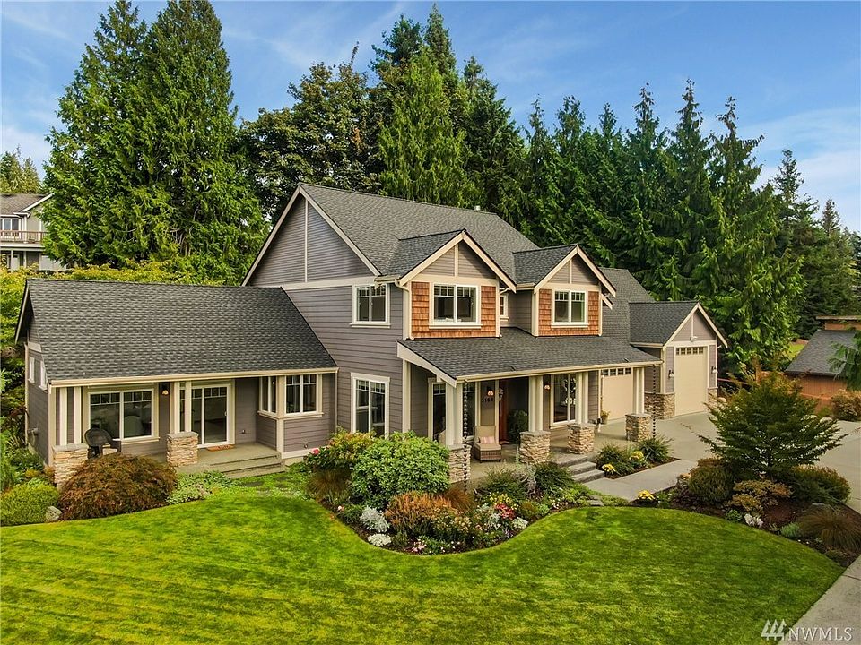 1st image of 3104 15th Ave SE