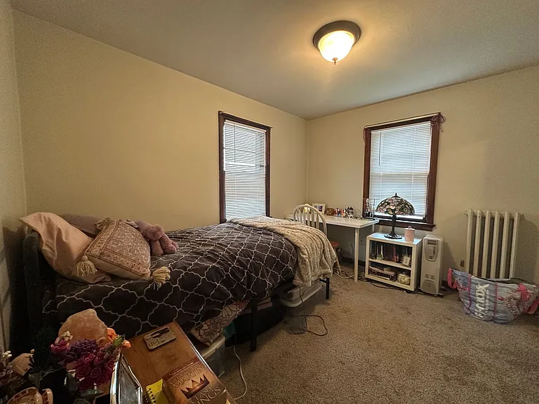 718-720 Dickinson Street — Photo 12