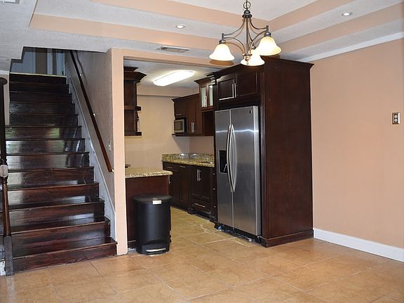 5th image of 768 Lago Vista Dr