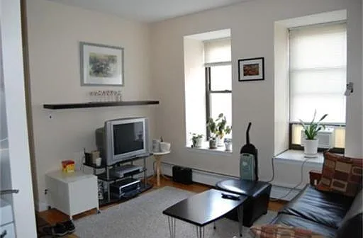 46 Main St #34
