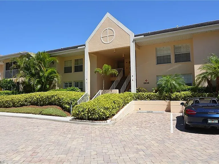 5635 Turtle Bay Dr #8 — Photo 21
