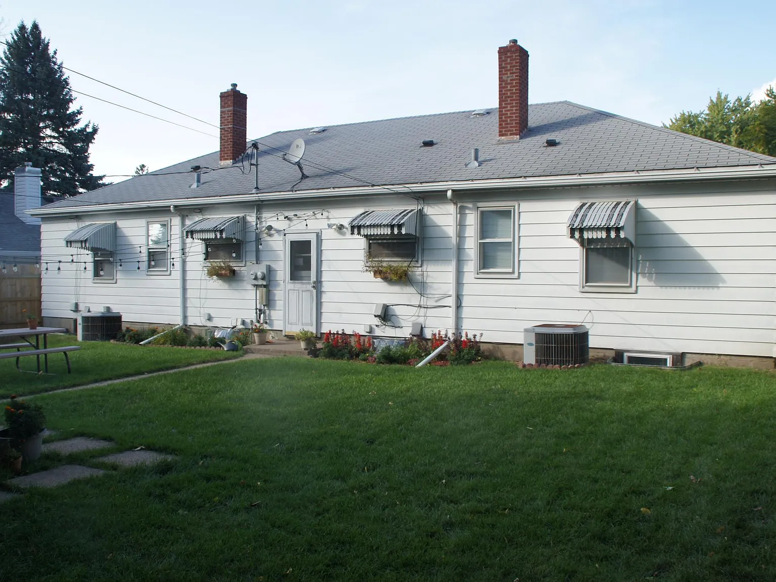 1 bed, 700 sqft, $1,099 — Photo 2