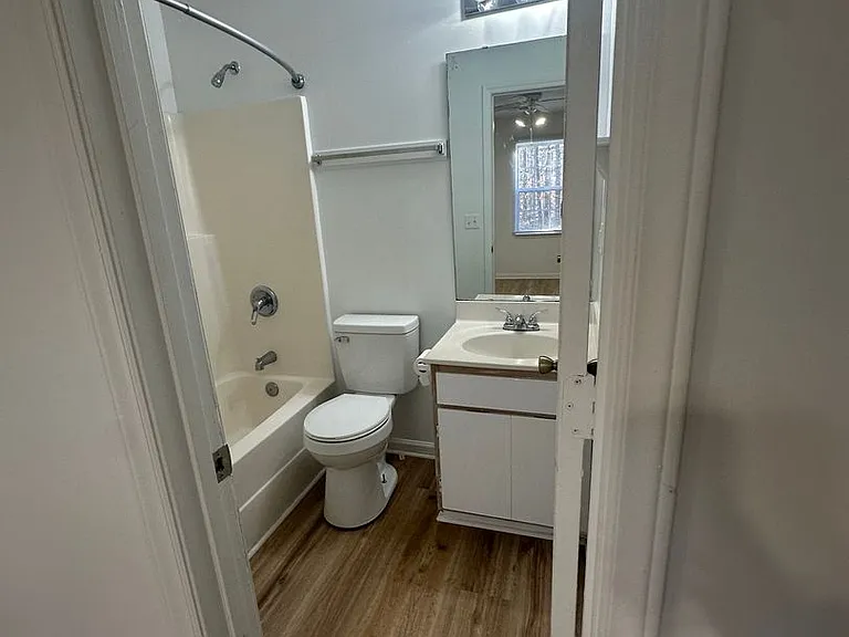 Arlington Apartments — Photo 158