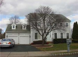 14 Matthew Ct, Piscataway, NJ 08854