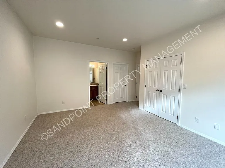 1602 Pine St #10 — Photo 18