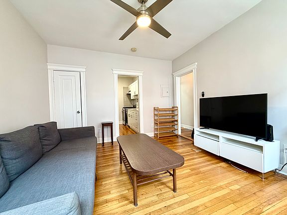 4th image of 36 E Newton St #6