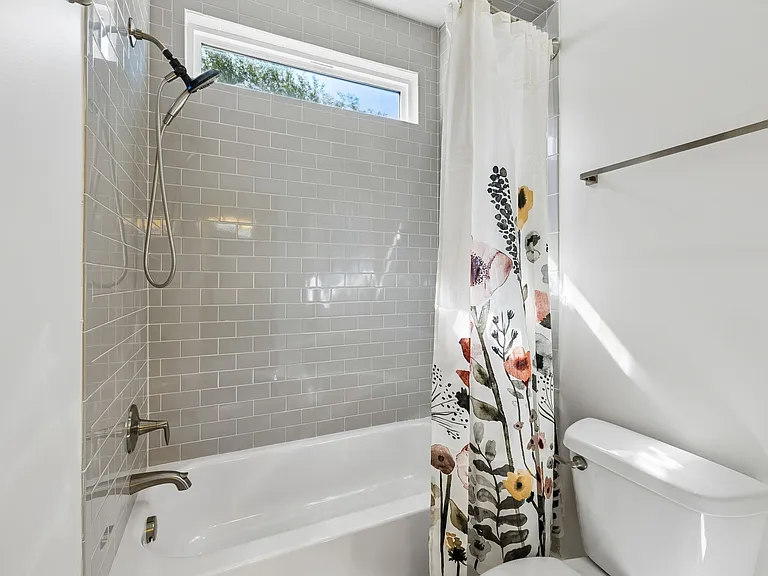 2320 Dalebrook Ct — Photo 25