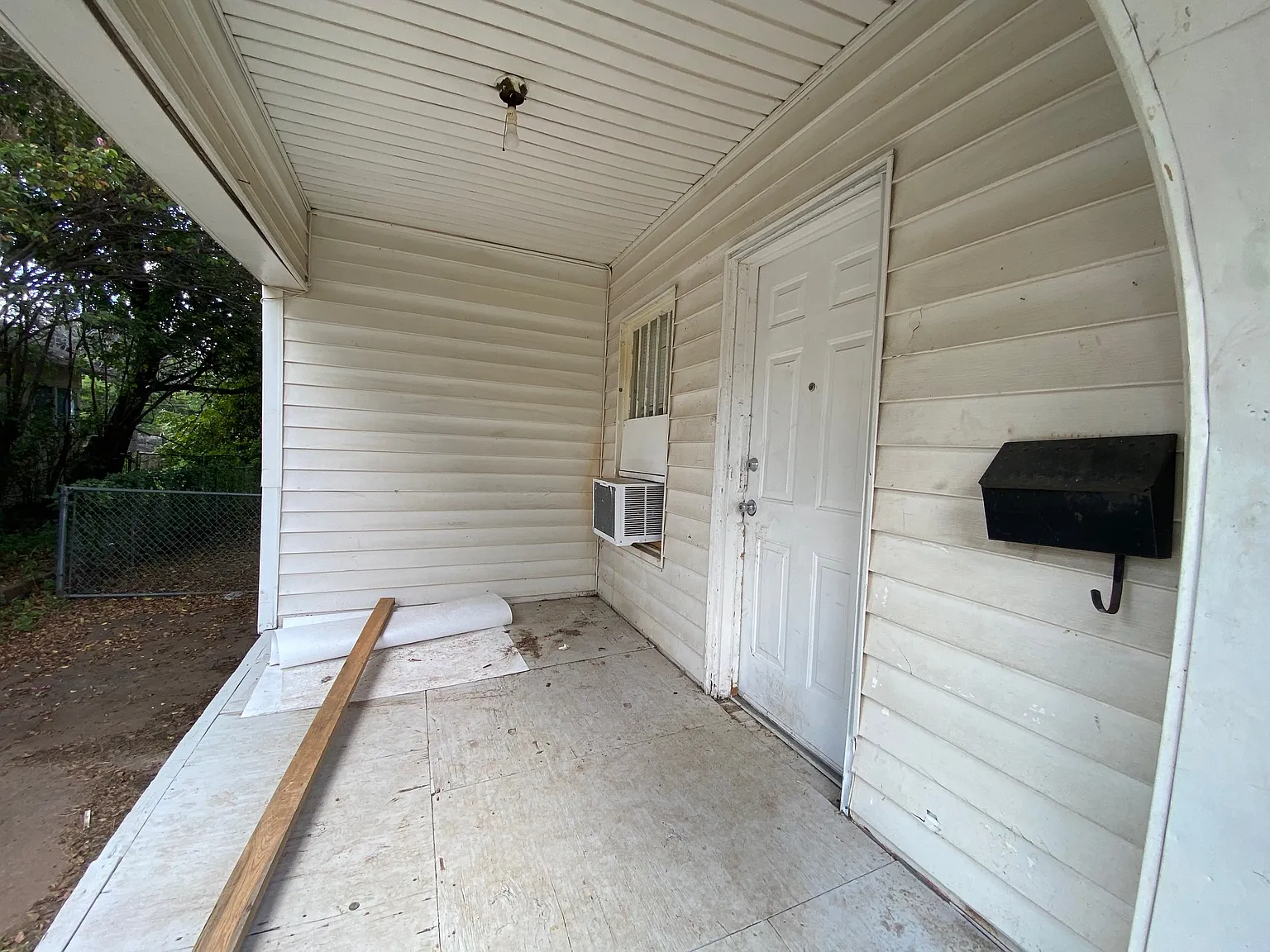 1 bed, 700 sqft, $825 — Photo 3