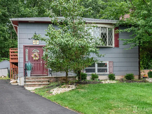 54 Montclair Ave, Edison, NJ 08820