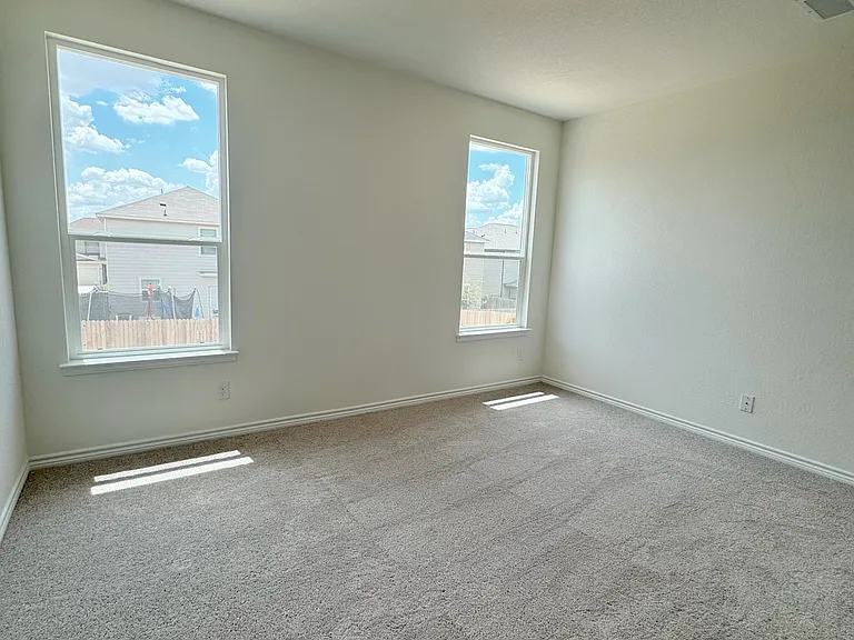 15346 Oceanus Dr — Photo 12