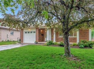 181 White Pine Cres, Waterloo, ON N2V1B3