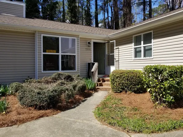 5905 Suncreek Ct, Raleigh, NC 27606