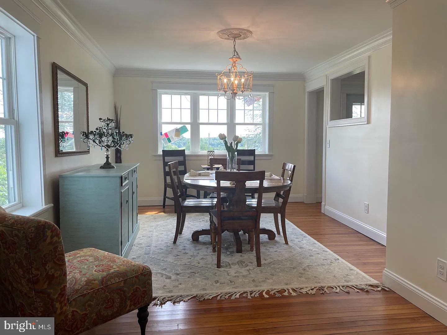 3 bed, 1.5 bath, 1472 sqft, $2,400 — Photo 4