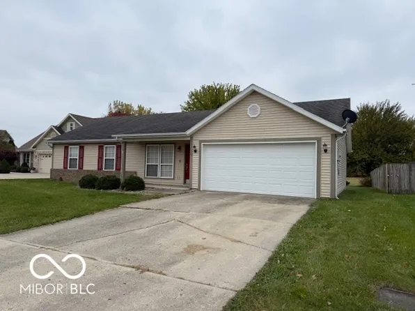 23 Hickory Ln S, Crawfordsville, IN 47933