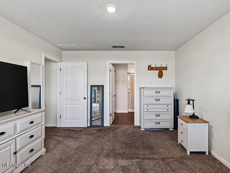 14 Jarama Cir — Photo 39