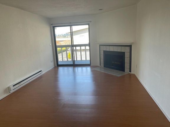 2nd image of 6625 Lakeview Dr
