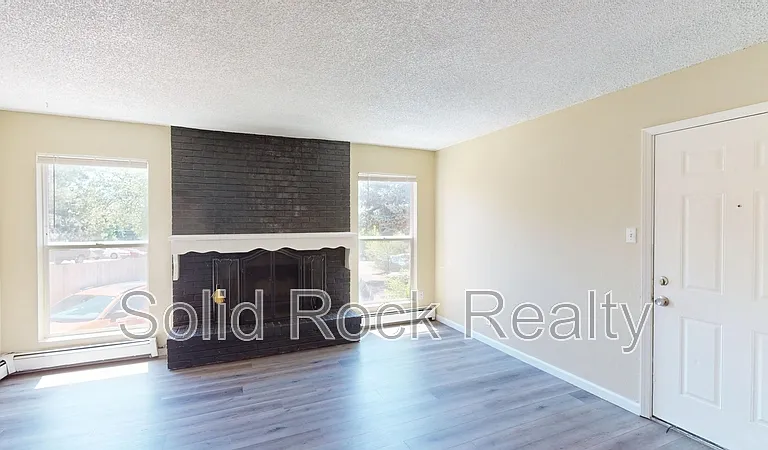 357 Gahart Dr #4 — Photo 6