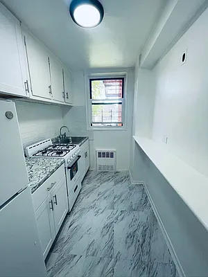 Kitchen, photo 1