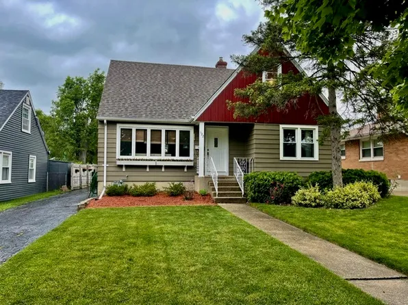 122 N Illinois Ave, Villa Park, IL 60181