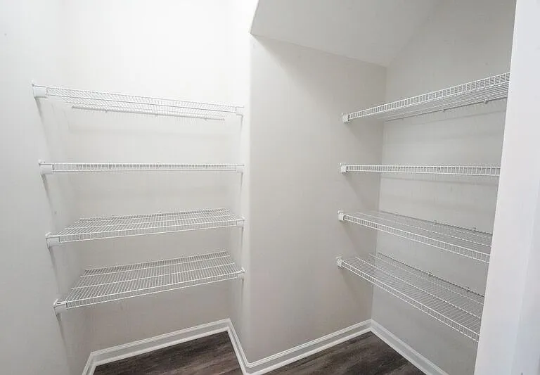 165 Greyfield Cir — Photo 12