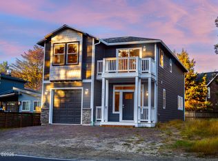 33495 Cape Kiwanda Dr, Pacific City, OR 97135