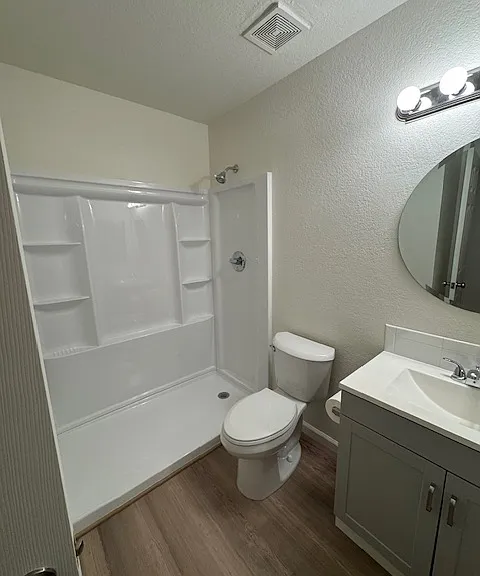 2766 E Irwin Ave — Photo 17