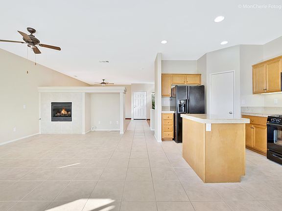2nd image of 64251 Pyrenees Ave