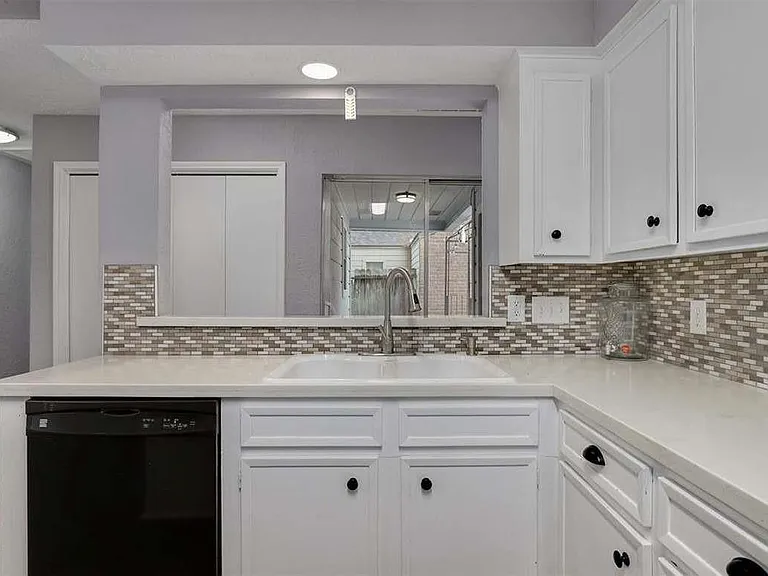 13314 Ravensway Dr — Photo 8
