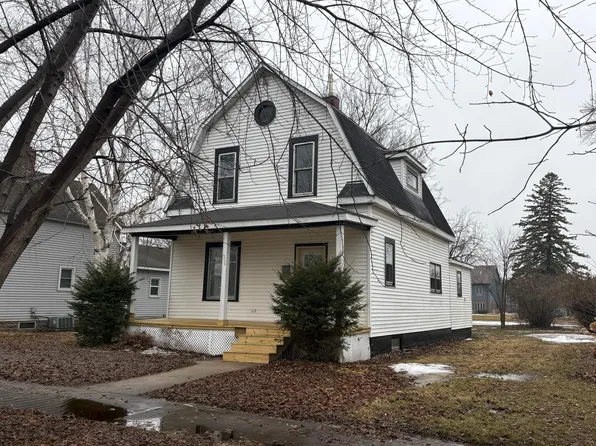 306 16th St S, Benson, MN 56215