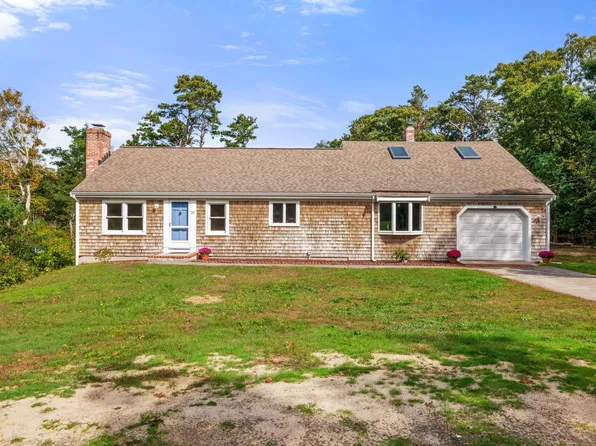 22 Little Lane, Harwich, MA 02645