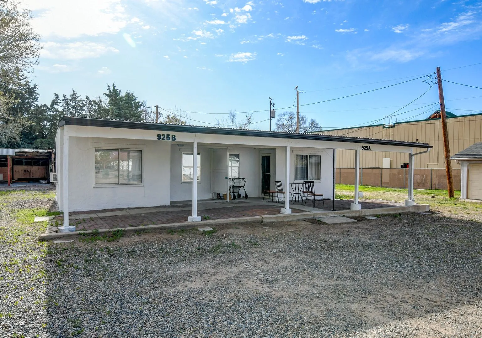 RR946 - 925 Ruth St — Photo 3