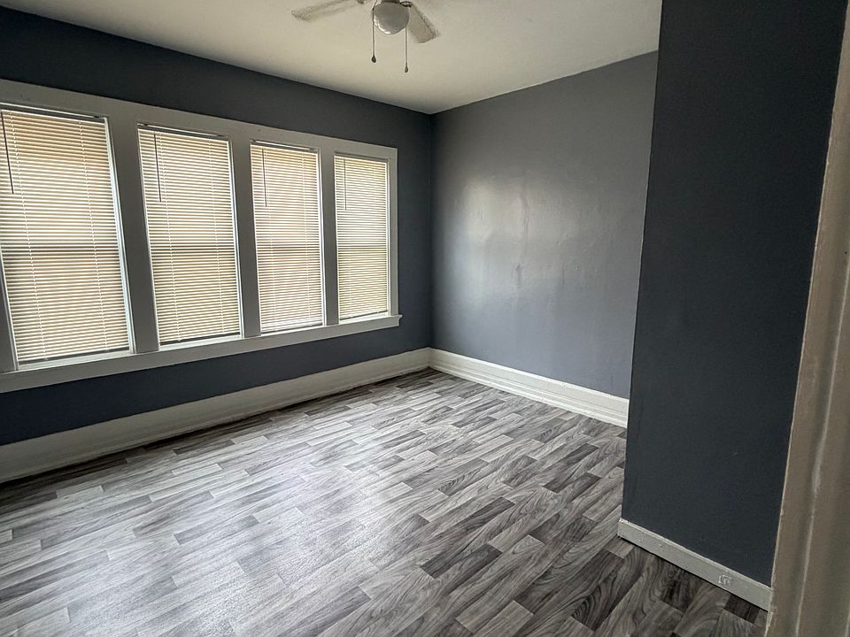 1st image of 1120 W Chambers St #1