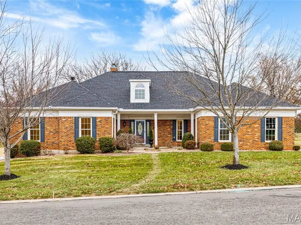 142 Newgrange Pass, Weldon Spring, MO 63304