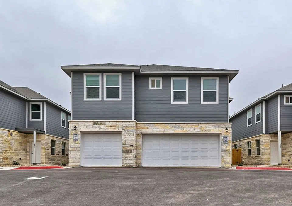 906 Quartz Ct #301