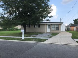 2813 Lyndell Dr, Chalmette, LA 70043