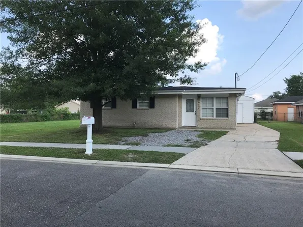 2813 Lyndell Dr, Chalmette, LA 70043