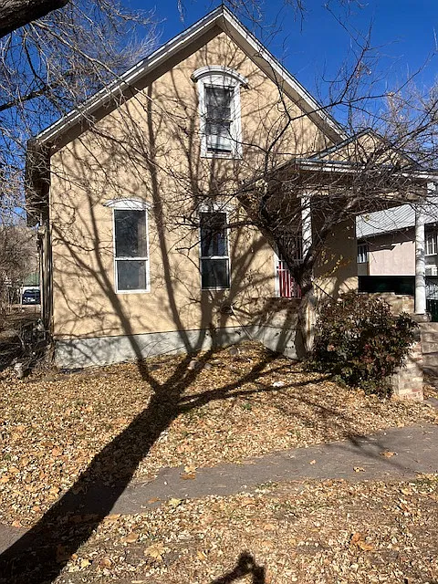 213 Macon Ave