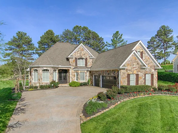 12138 N Fox Den Dr, Knoxville, TN 37934
